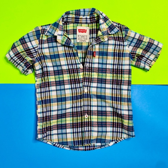 Two Plaid Levi Button Up 🔝 Shirts - Picture 3 of 9